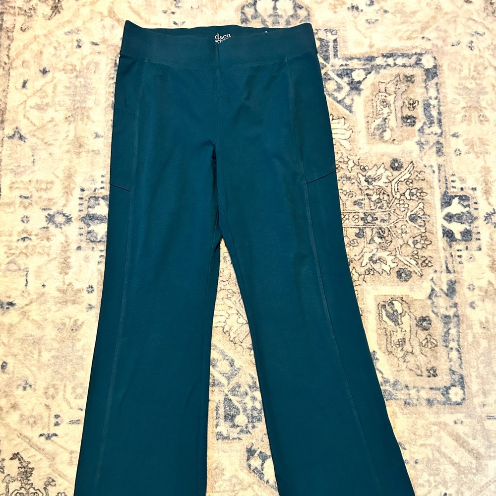 d & co. Elegant Teal Women's Pants